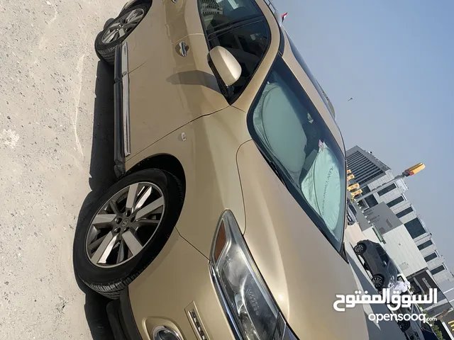 Used Nissan Pathfinder in Sharjah