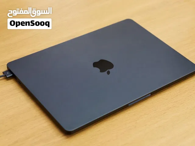 Macbooj air