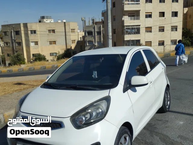 2013 كيا بيكانتو Standard