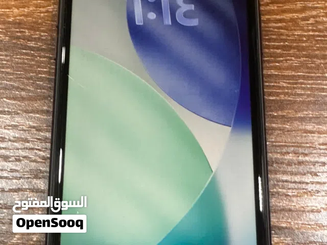 Apple iPhone 11 128 GB in Basra