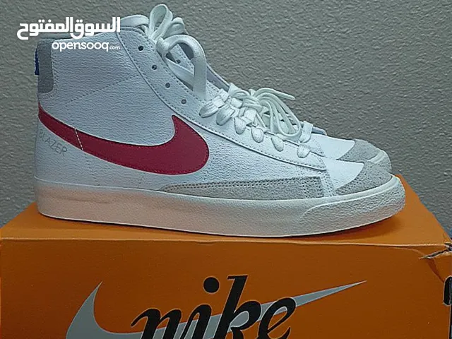 Nike Blazer Mid  '77 Athletic Club Shoes White/Red