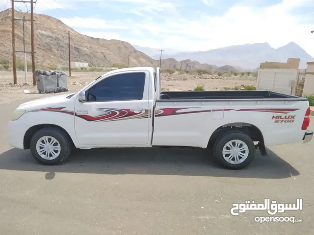 Toyota Hilux 2015 in Al Dhahirah