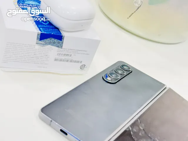 Samsung Galaxy Z Fold 4 256 GB in Basra