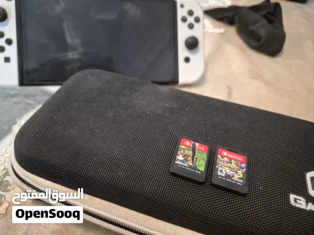 Nintendo olded only case and Nintendo with 2 games