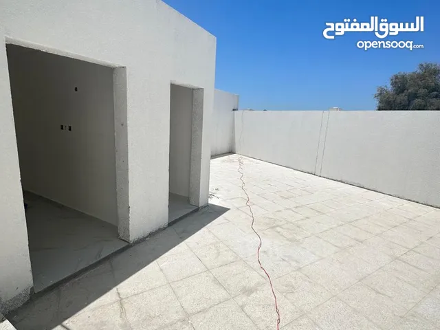 316 m2 5 Bedrooms Townhouse for Sale in Al Batinah Barka