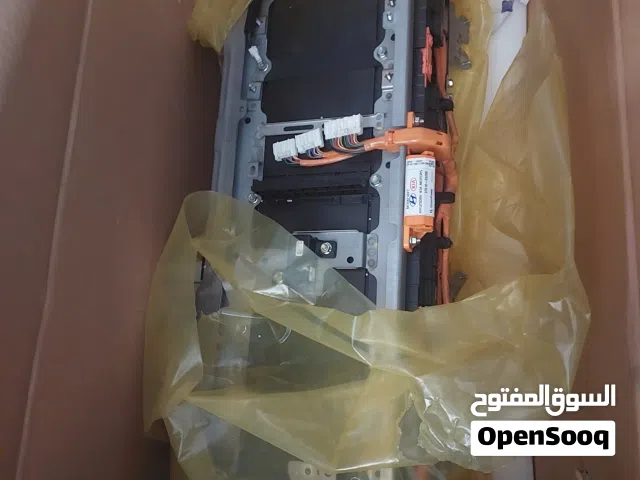 بطارية سيارة مستعملةهايبرد كيا نيرو موديل 2020 عالية الجودة بحالة جيدة وبحاجه لصيانه بعض الخلايا