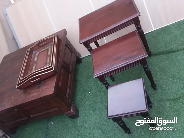 طاوله خشبيه