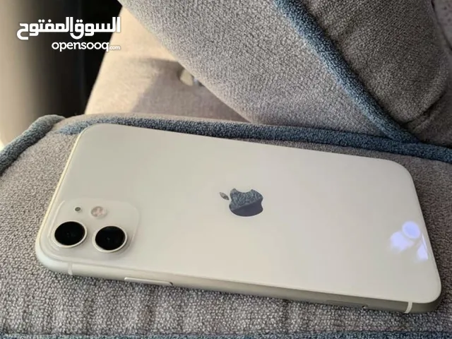 Apple iPhone 11 128 GB in Al Dakhiliya