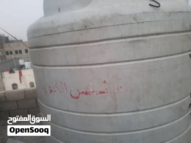 المعلم الأول لصيانة وبيع وشراء الخزانات البلاستيكيه بجميع انواعها واشكالها واحجامها