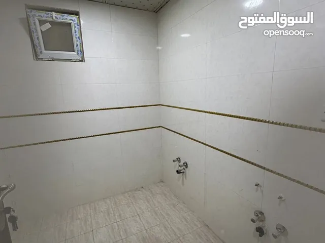 100 m2 3 Bedrooms Apartments for Rent in Basra Other