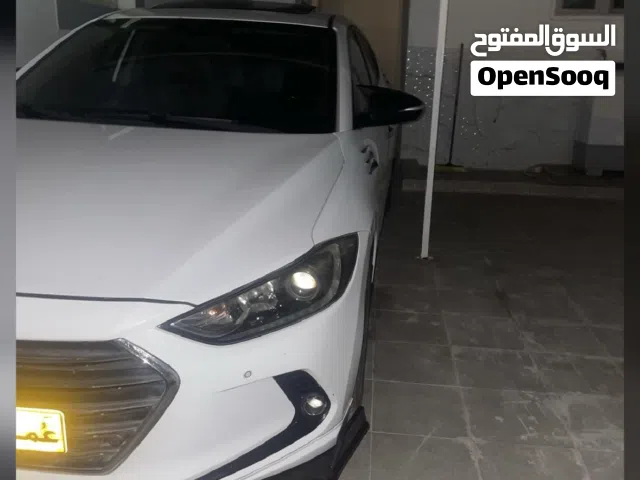2017 هيونداي النترا SEL