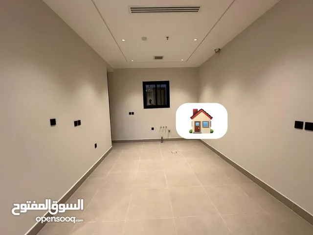 180 m2 3 Bedrooms Apartments for Rent in Al Riyadh Hittin