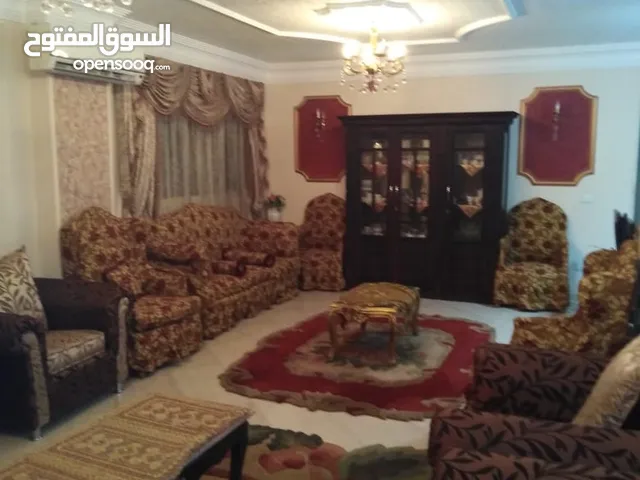 175 m2 3 Bedrooms Apartments for Rent in Giza 6th of October