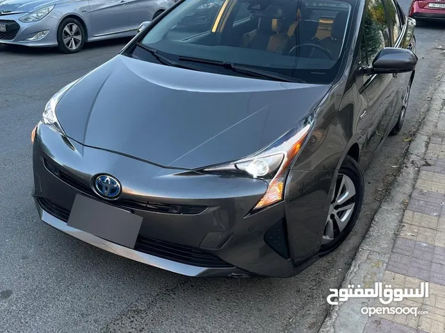 Used Toyota Prius in Amman