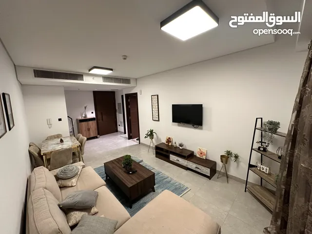 Luxury furnished flat in muscat hills with swimmig pool view