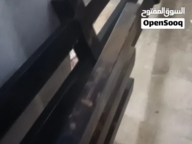 دربزين قطعه 6 متر وقطعه تقريبا 3 متر فخم وثقيل جدا جدا طبربور