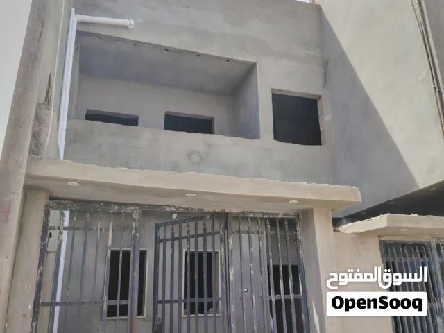 منزل دورين للبيع تشطيب 75٪ اقرا الوصف