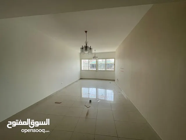 1700ft 3 Bedrooms Apartments for Rent in Sharjah Al Majaz
