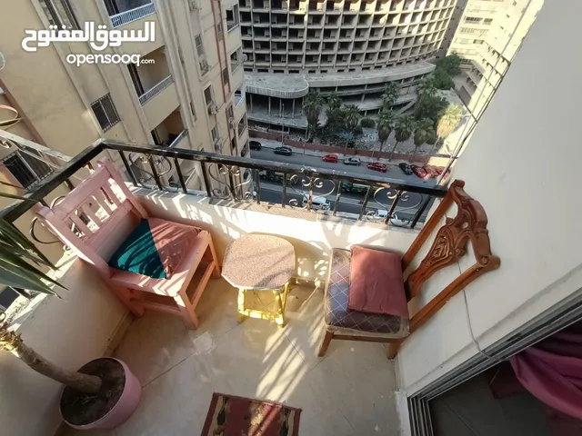 شقه للبيع اللبيني هرم بجوار فندق سياج و قرب المريوطيه 3 غرف و 3 حمام 150 متر الدور 10 برج 12 د