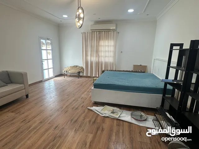155 m2 2 Bedrooms Apartments for Rent in Central Governorate Jid Ali