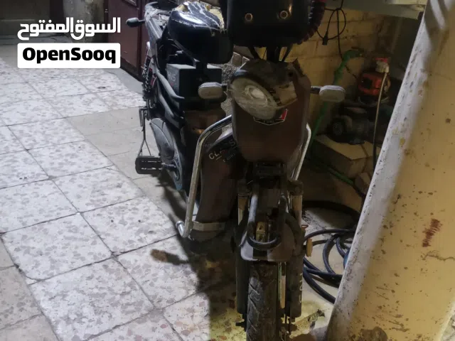 دراجه شحن واكفه ماتمشي بطاريته يحتاجله تبديل
