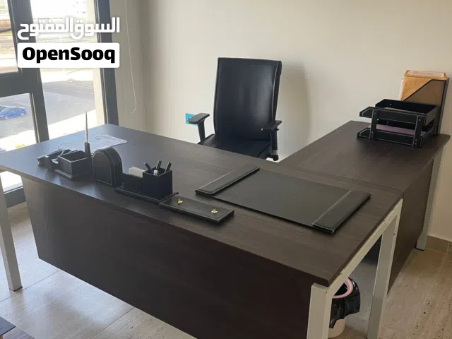 طاولة مكتب من اثاث كيمجي راقية جدا