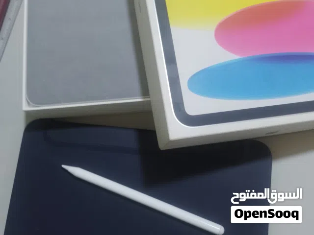 iPad 11 – 128GB Wi-Fi (Silver)  شبه جديد مع القلم والشاحن والجراب والفاتورة – بسعر مغري