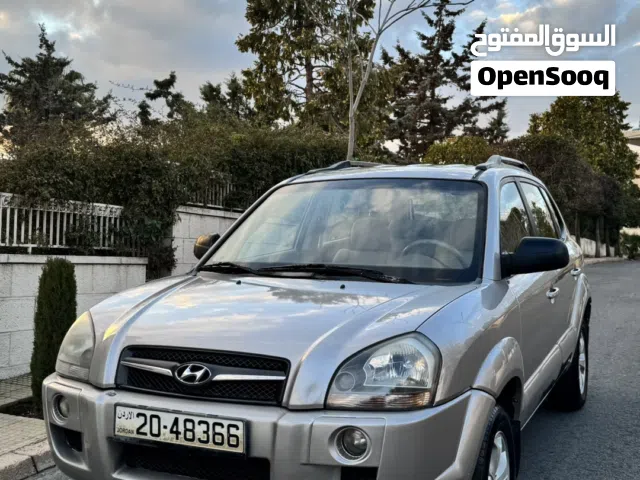 2010 هيونداي توسان Standard