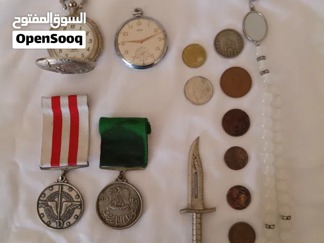 عملات ومقتنيات قديمة