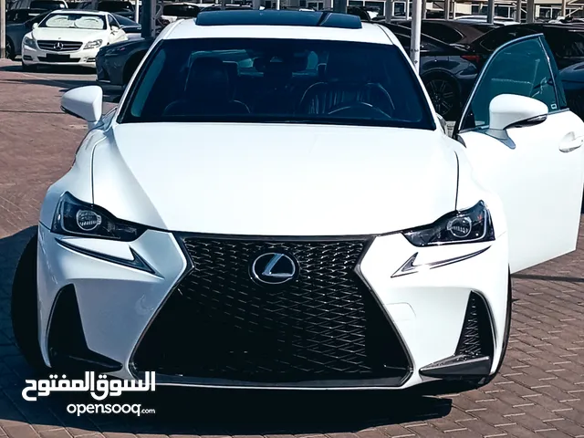 لكزس is الحجم 350 الموديل 2017 للبيع في سوق الحراج الشارقة. السارة اوتماتيك 6 سلندرات