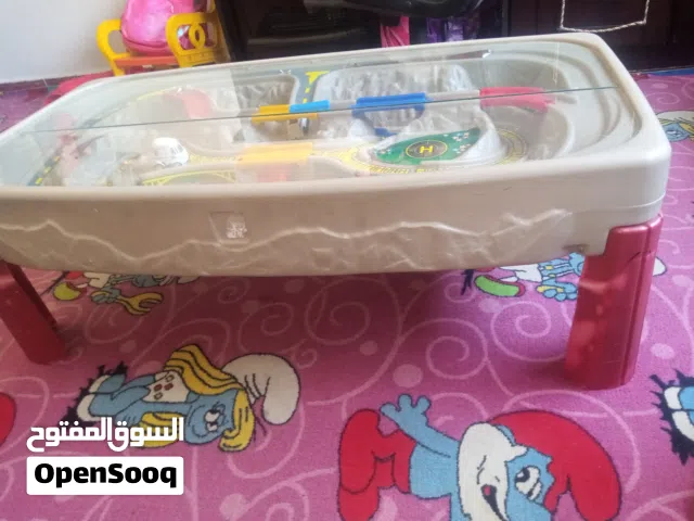 طاولة العاب سيارات للاطفال