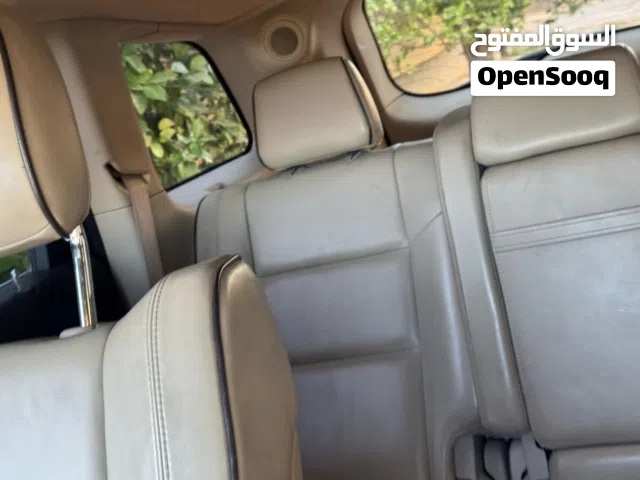 جيب للبيع نظيفة موديل 2014 ماشيه 90 الف ميل فل امسكر عيب لا