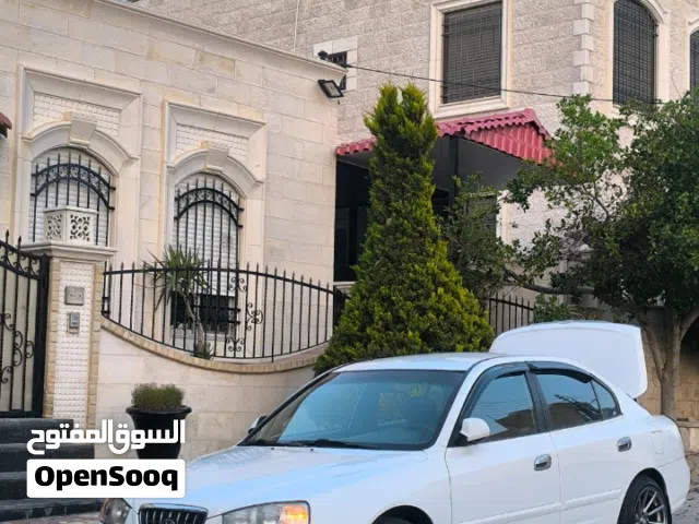 2000, هيونداي, افانتي, Standard