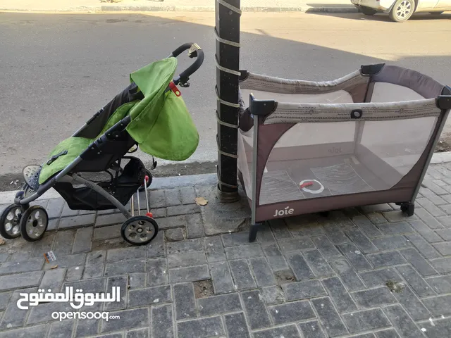 عربانه وجرباية اطفال نظيفات كلش