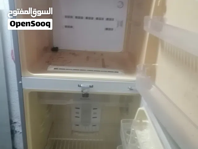 ثلاجه للبيع