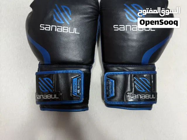 Boxing gloves