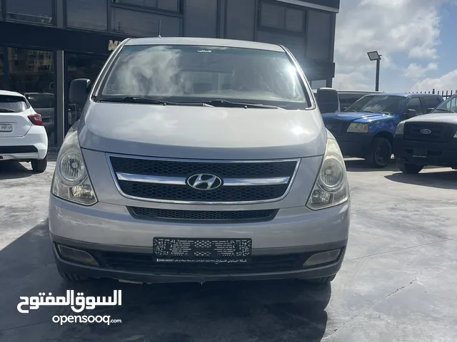 هيونداي أتش ون 2010