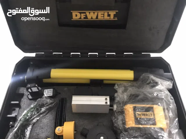 كبان ليزري ماركة ديويت المعروفة 16 خط 4D بطارتين وستاند ممتد لون الاشعة اخضر محدد مع ريمونت تحكم