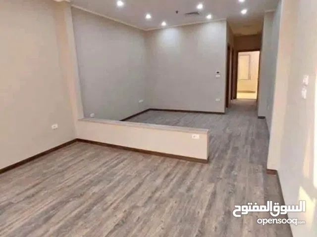 ꪮ شقة جاهزة للتعاقد من هيئة المجتمعات العمرانية - فورى و متشطبة بالكامل وجهتها بحرى