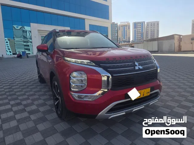 Mitsubishi - Outlander - High line Plus 4WD 7 seater 2024 model - for OMR 11200/-