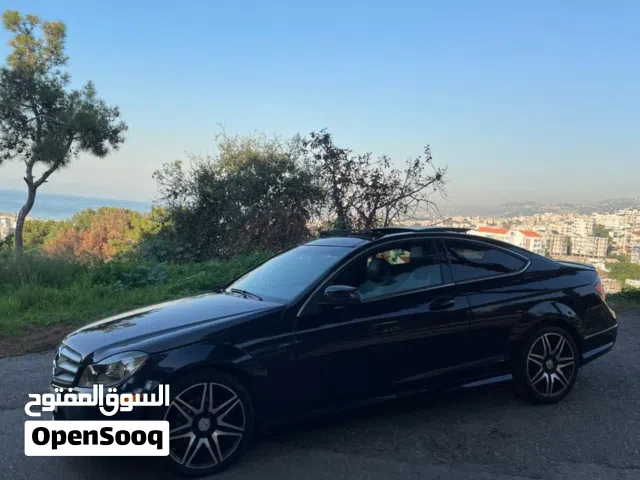 mercedes c-250 coupe-AMG package- super clean- panaromic  Roof