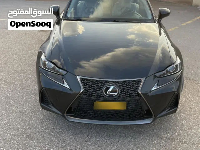 2018 لكزس IS IS 300
