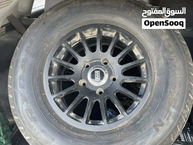 اطار مع الويل  لاندكروز قياس 17 شاهين مستخدم فتره بسيطه جداً