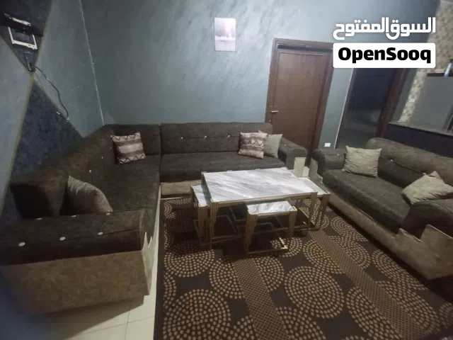 عفش البيت كامل غرف نوم تخت مفرد ونص طقم كورنر غاز غساله غير فرشات التخت بوفيه من غير الطاولات