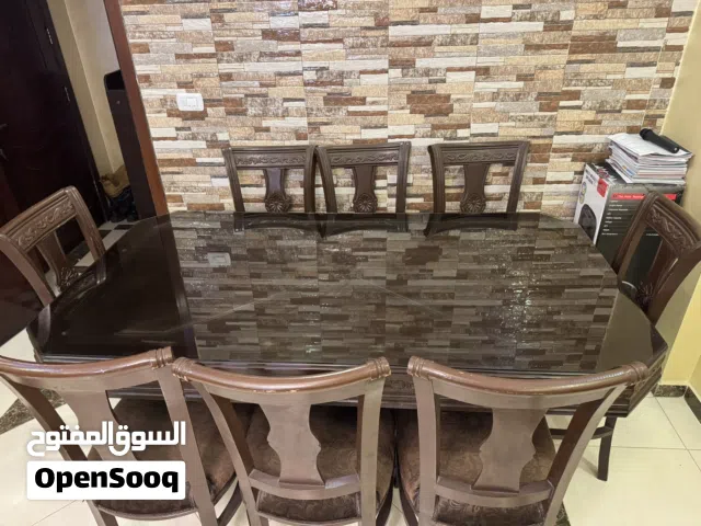 طاولة سفرة خشب ثقيل للبيع وطاولة وسط خشب ثقيل للبيع