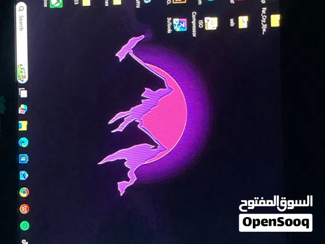للبيع شاشه نظيفه جدا مافيها مشاكل