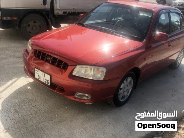 2000 هيونداي فيرنا S