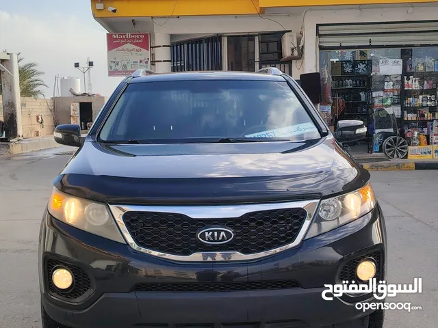 Used Kia Sorento in Tripoli