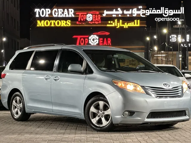 Toyota Sienna 2016 in Muscat