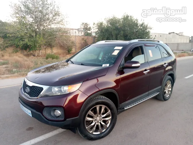 Used Kia Sorento in Tripoli